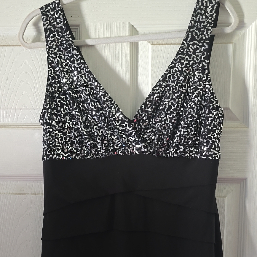 Roz & Ali Black Dress